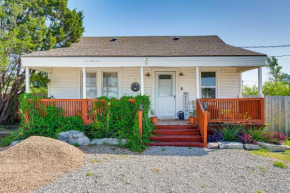 Fire Pit and Yard Dog-Friendly Spicewood Home